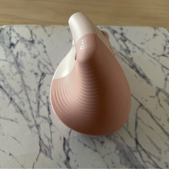 Logitech Rose Wireless Mouse with Customizable Buttons - Picture 7 of 10